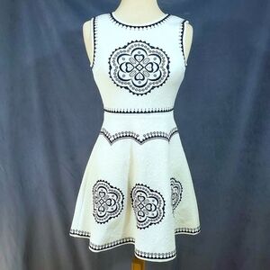 Nordstrom Alya White & Blue Geometric Prin Fit & Flare Dress